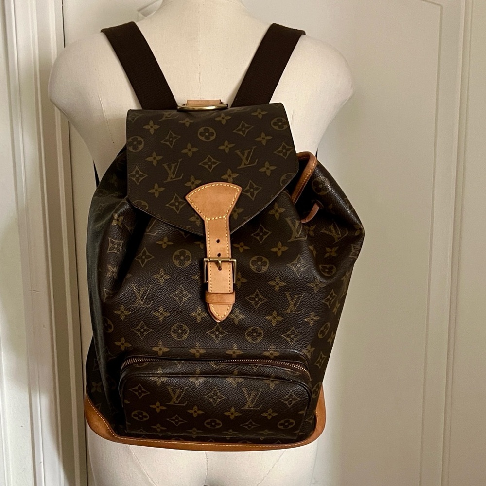 Louis Vuitton~Monogram GM Montsouris Backpack / Unisex